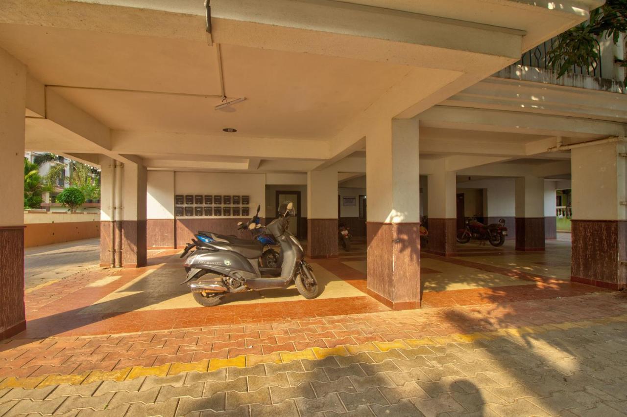 Amazing Pool View Candolim Goa 2Bhk Apartment Luaran gambar