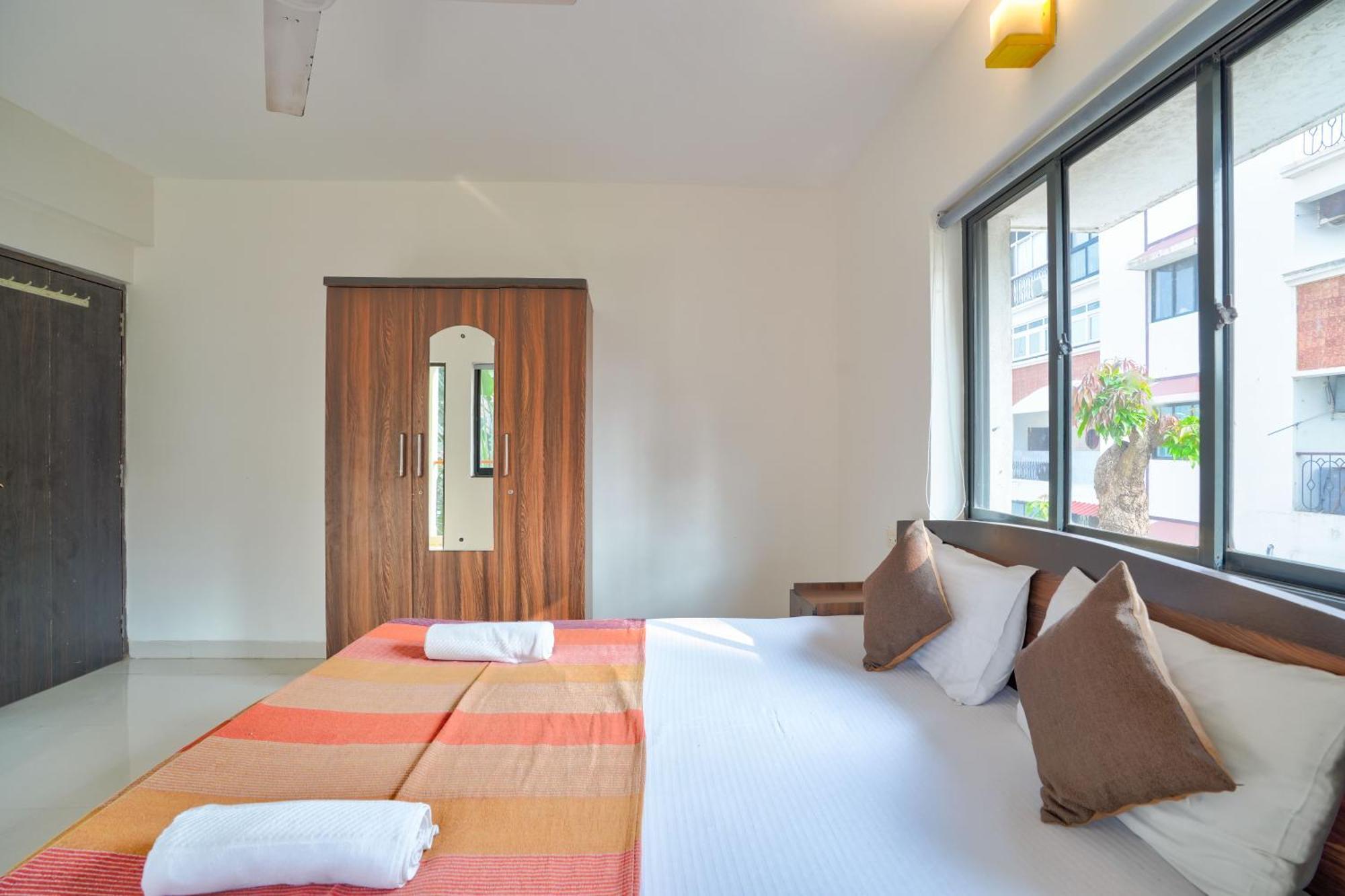Amazing Pool View Candolim Goa 2Bhk Apartment Luaran gambar